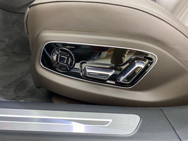 2025 Audi A8 Base - Photo 5
