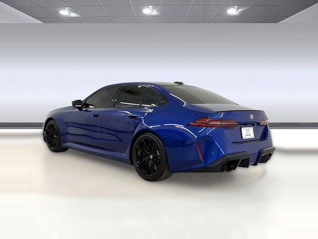 2025 BMW M5