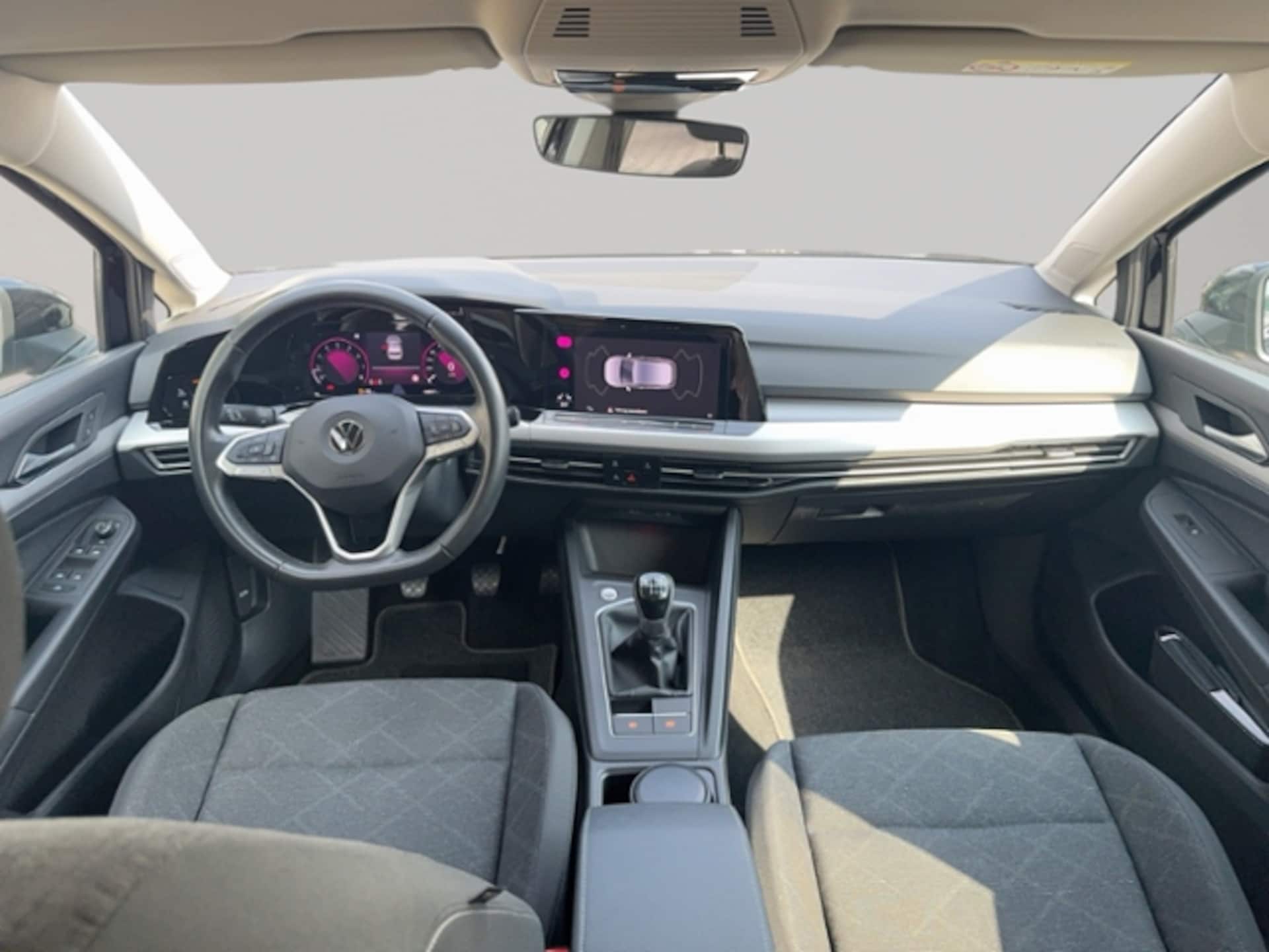 Volkswagen Golf Life