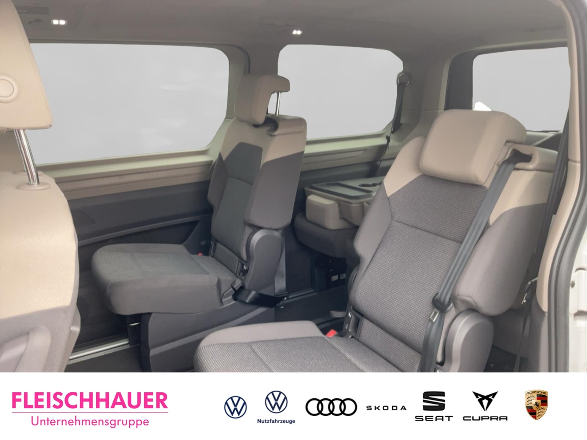 Volkswagen Multivan Langversion Basis-Modell