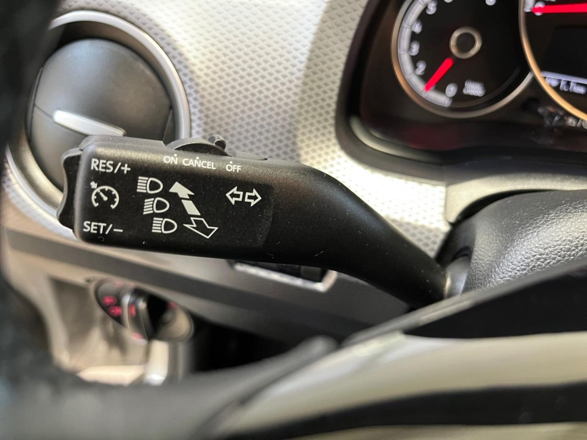 Volkswagen up! ACTIVE