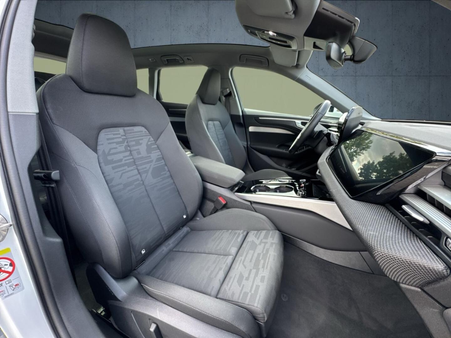 Bild über Audi A6 Avant TDI quattro 150 kW S tronic - für weitere Informationen kontaktieren Sie den Audi Partner