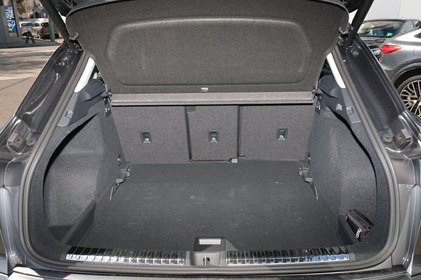 Image about Audi Q3 SUV TFSI quattro 150 kW launch edition