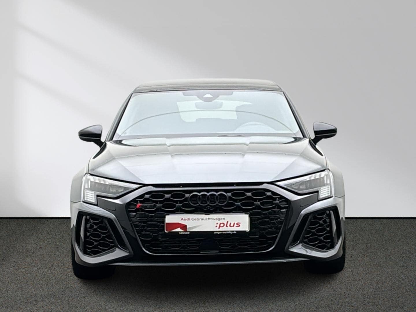 Bild über Audi RS 3 Sportback TFSI quattro S tronic - für weitere Informationen kontaktieren Sie den Audi Partner