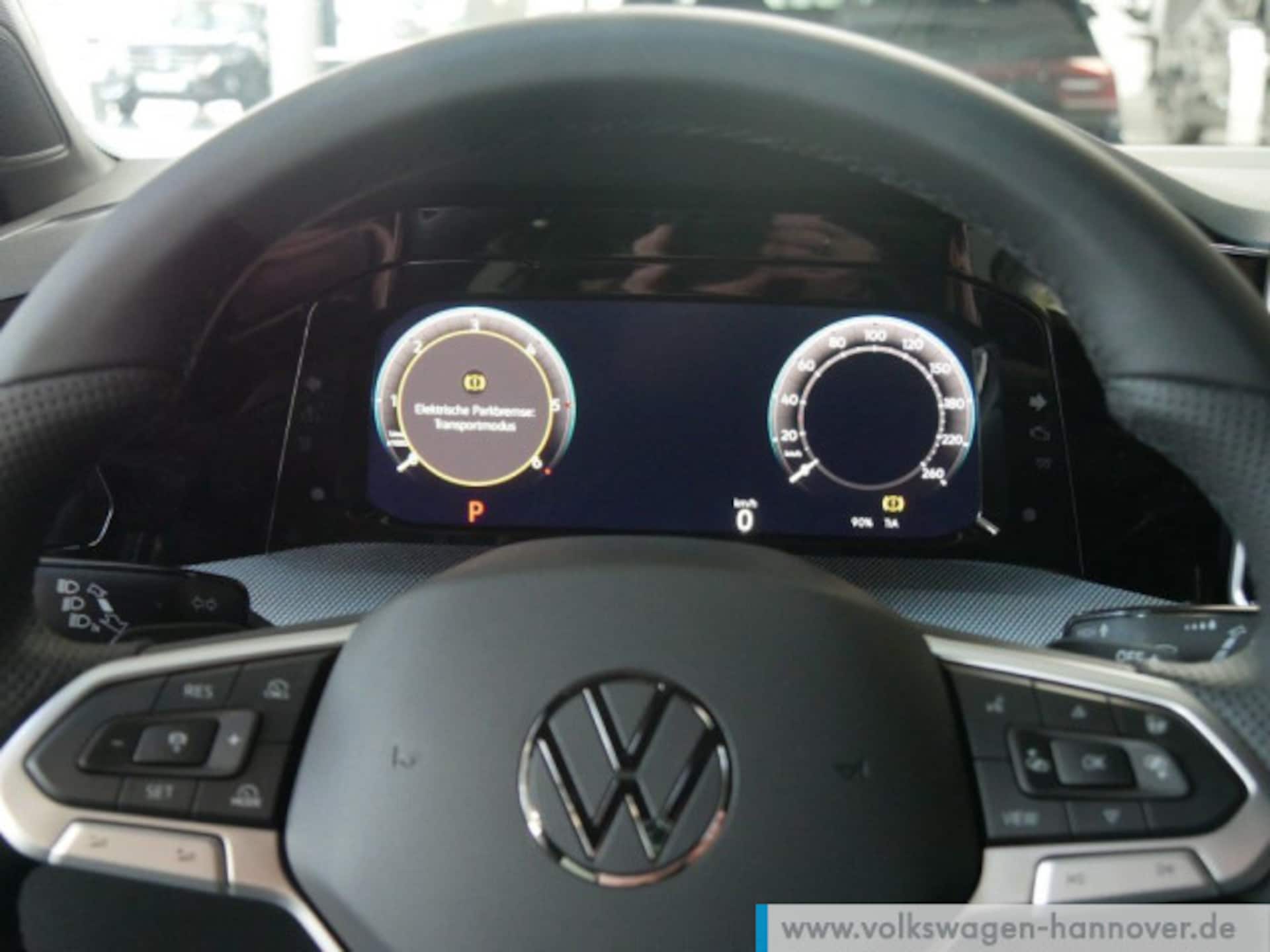 Volkswagen Golf Variant R-Line