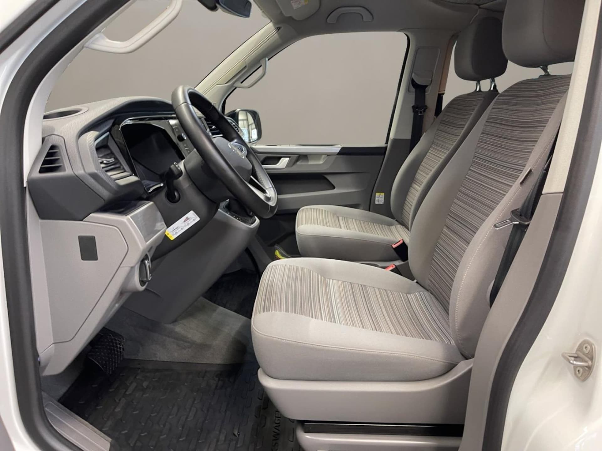 Volkswagen T6.1 California Beach