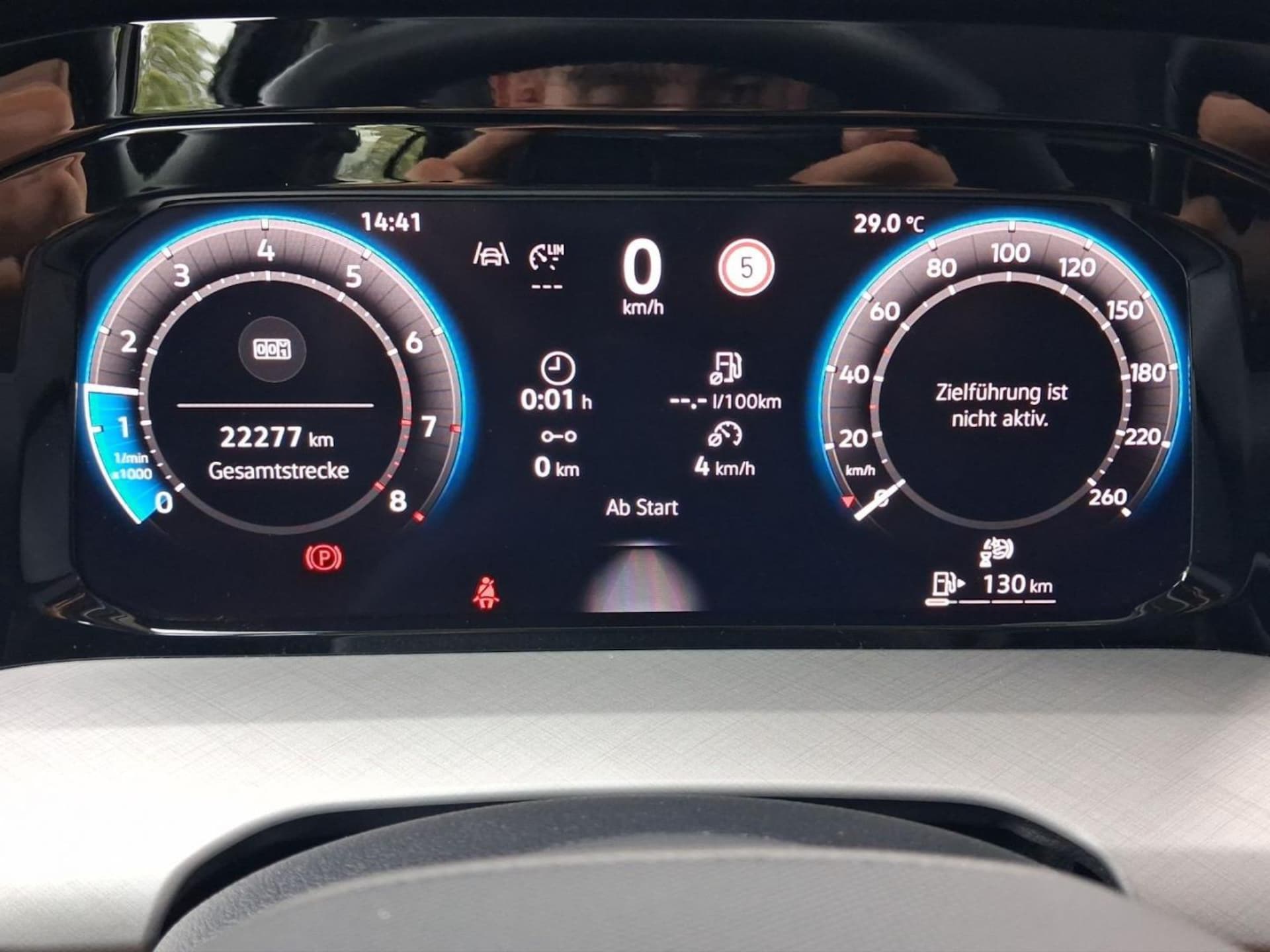 Volkswagen Golf Life