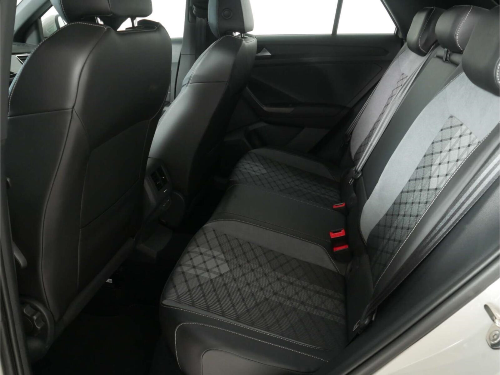 Volkswagen T-Roc – Bild 13