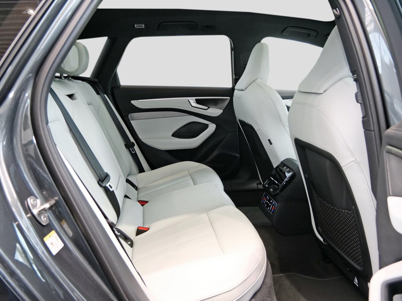 Audi A6 Avant – Bild 9