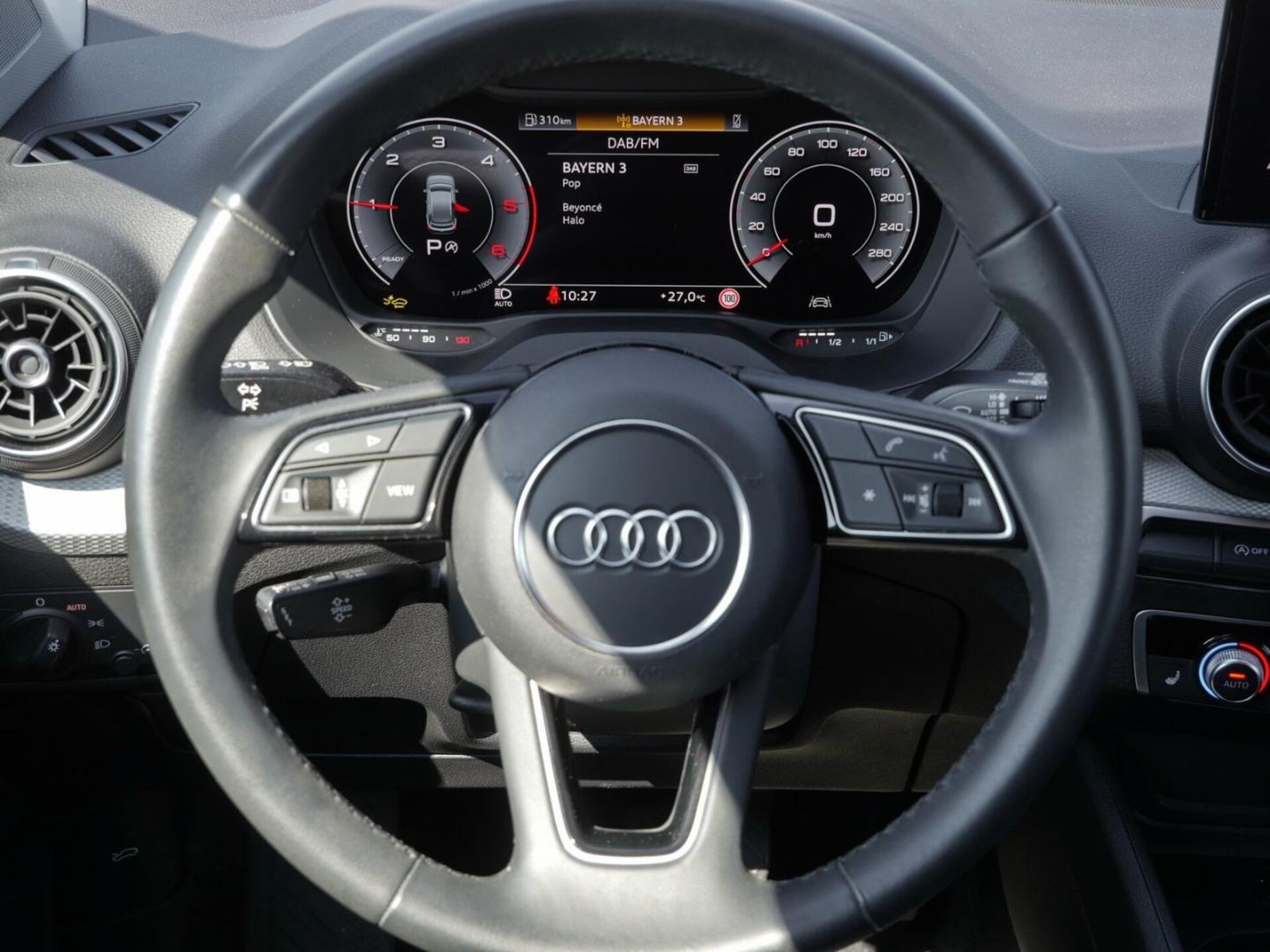 Audi Q2 S line