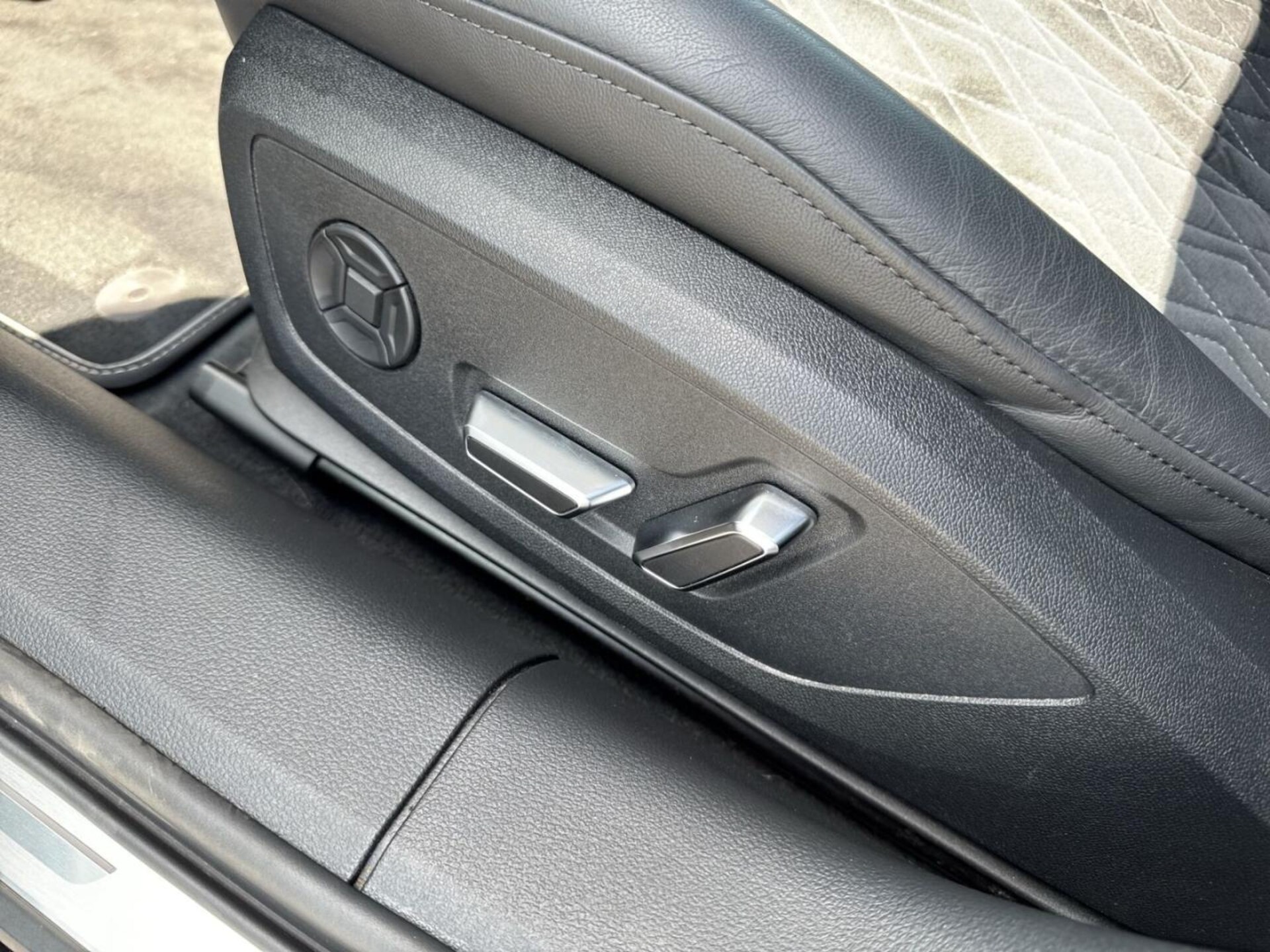 Audi S6 Limousine