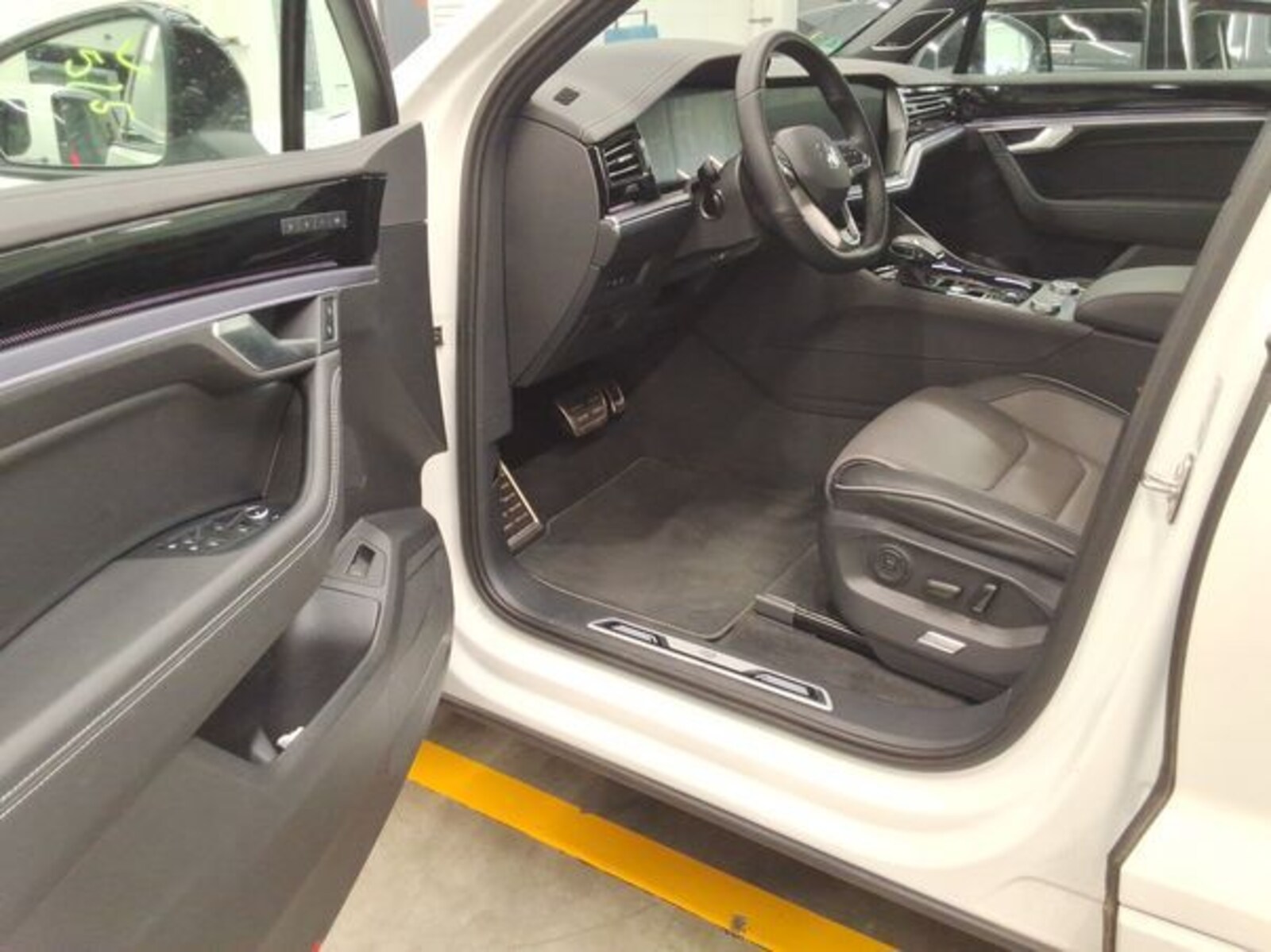 Volkswagen Touareg – Bild 6