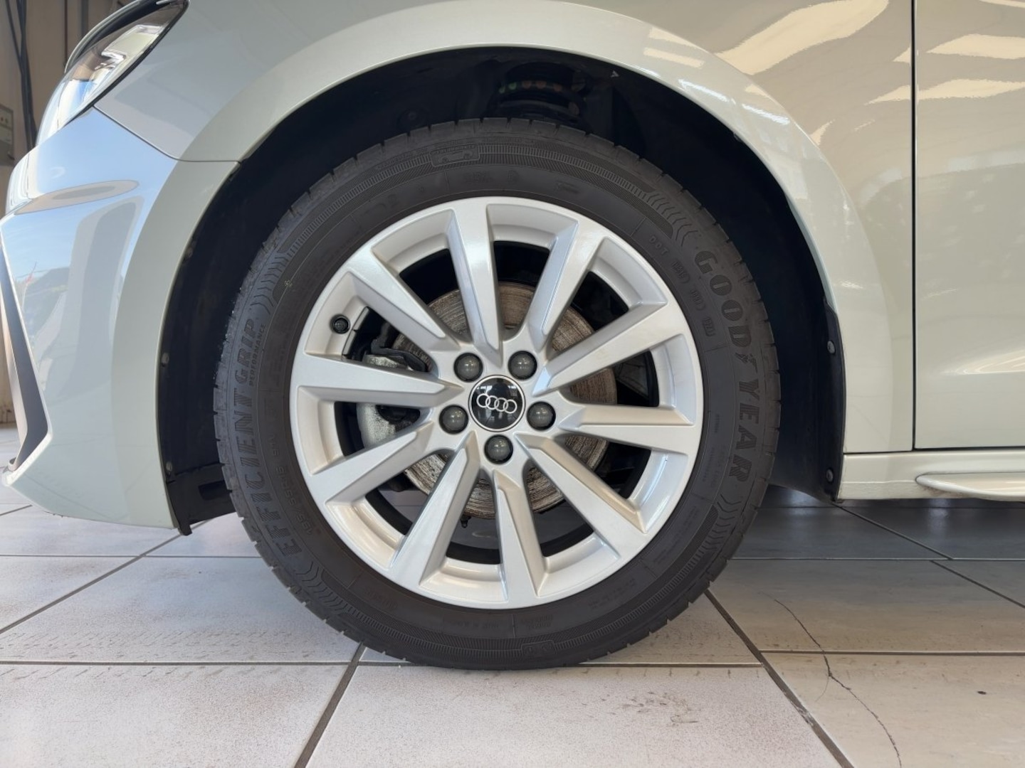 Bild über Audi A1 Sportback S line 30 TFSI S tronic - für weitere Informationen kontaktieren Sie den Audi Partner