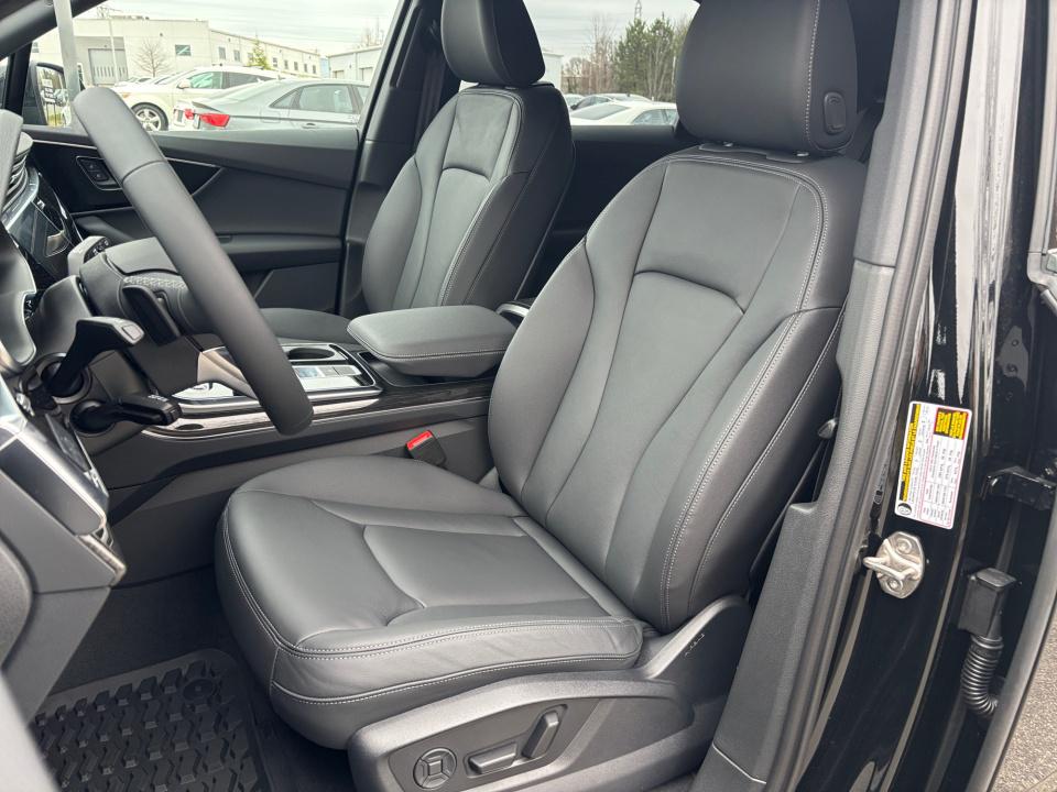 2026 Audi Q7 Premium - Photo 30