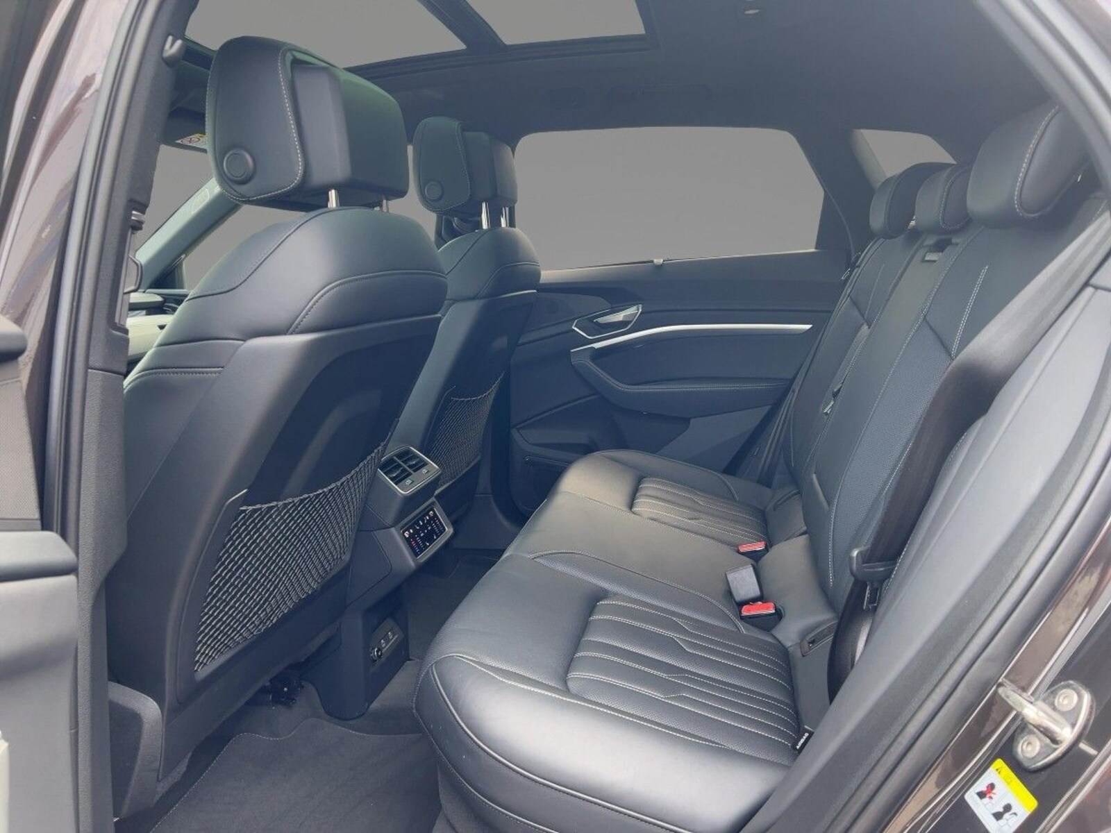 Audi Q8 e-tron – Bild 8