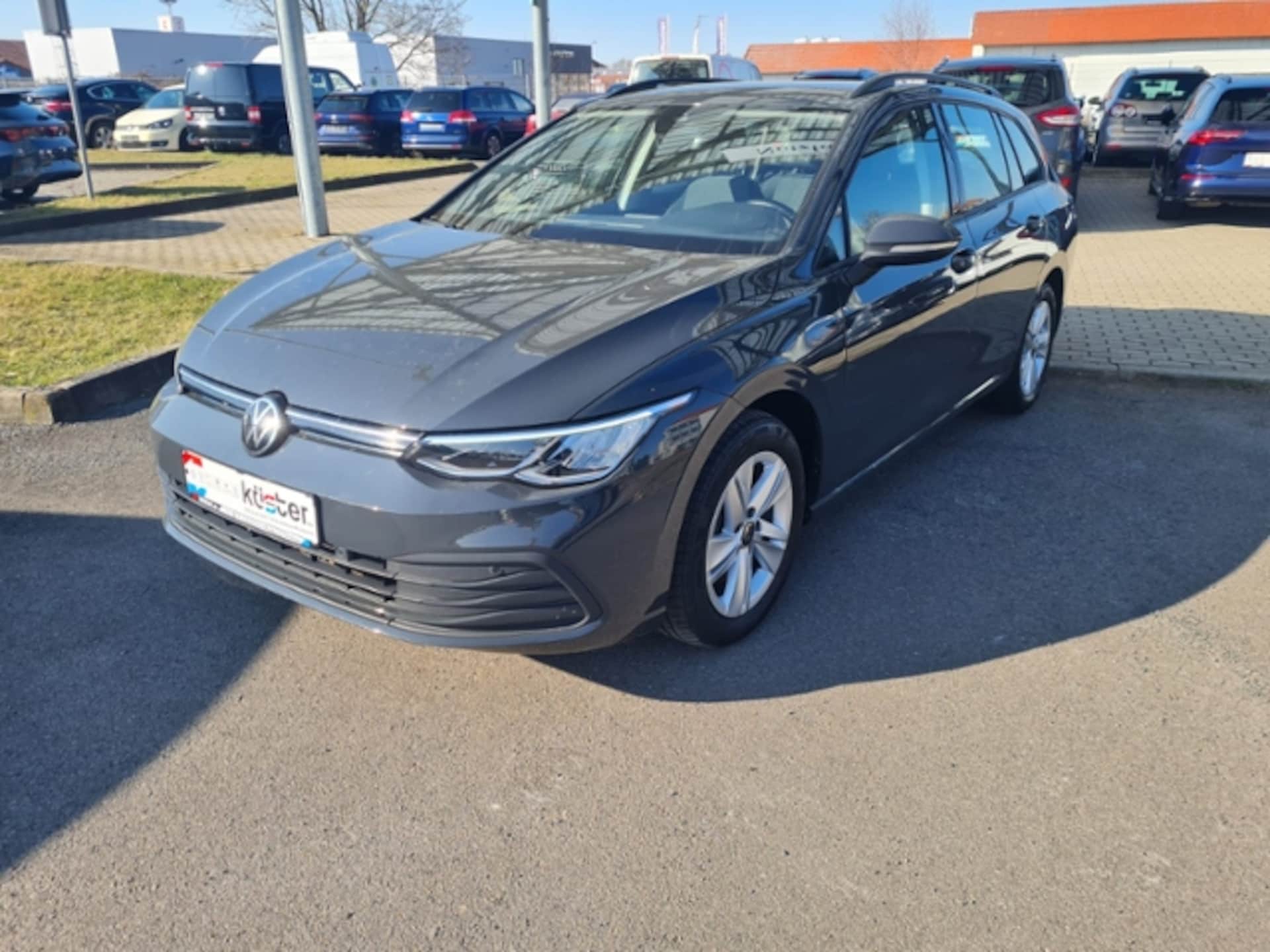 Volkswagen Golf Variant Life