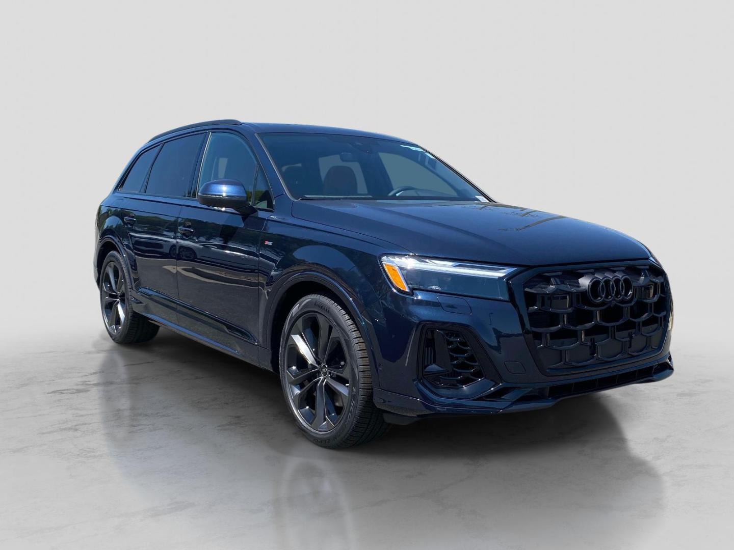 2026 Audi Q7 55 S Line Premium Plus quattro Tiptronic's photo