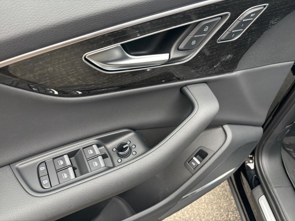 2026 Audi Q7 Premium - Photo 32