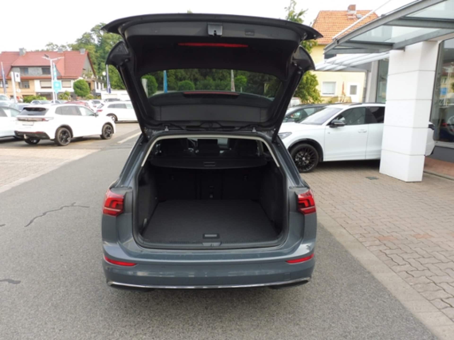 Volkswagen Golf Variant Style
