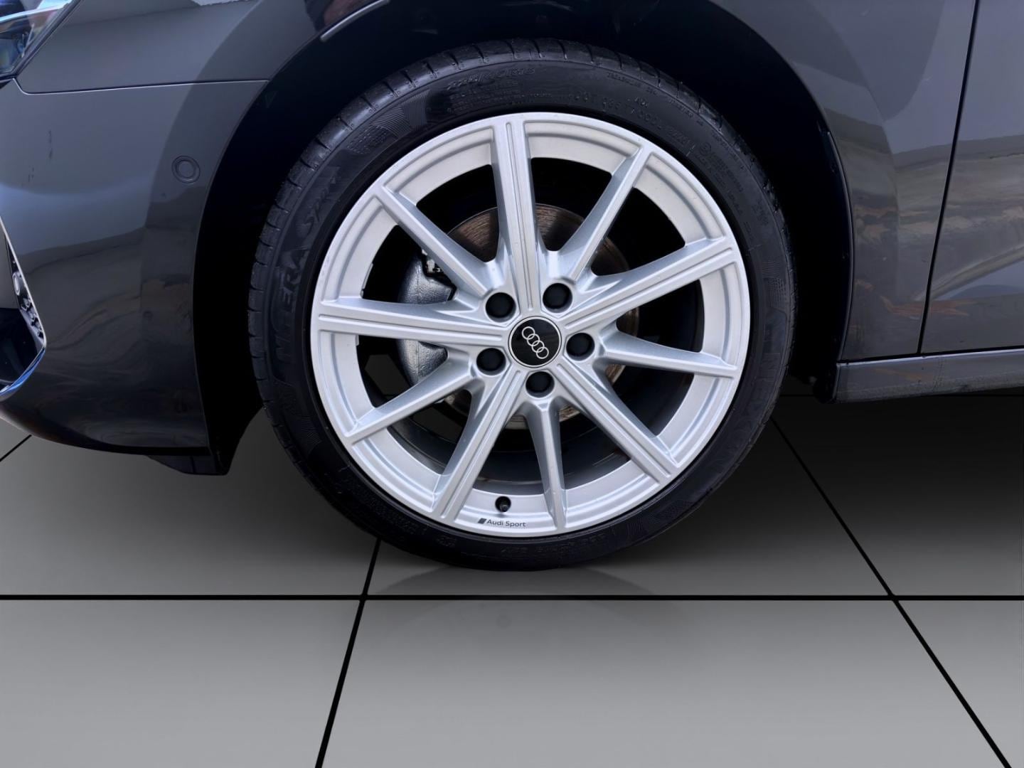 Bild über Audi A3 Sportback TFSI Schaltgetriebe - für weitere Informationen kontaktieren Sie den Audi Partner