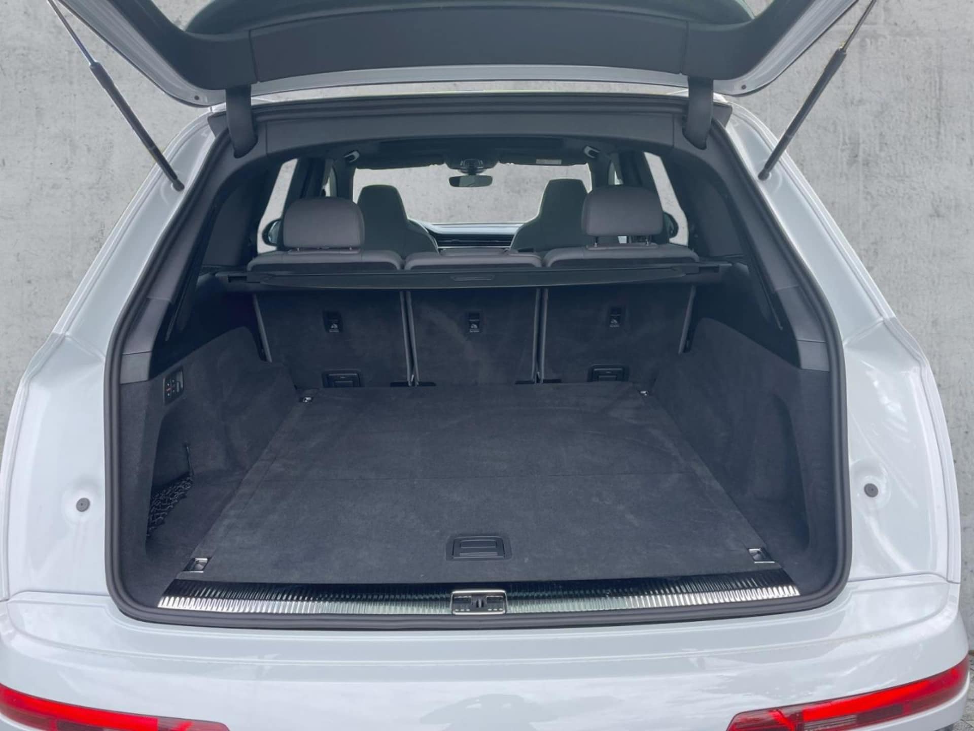 Audi SQ7 SUV