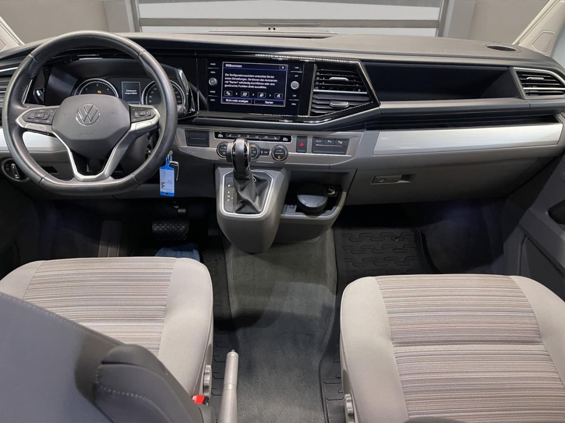 Volkswagen T6.1 California Beach