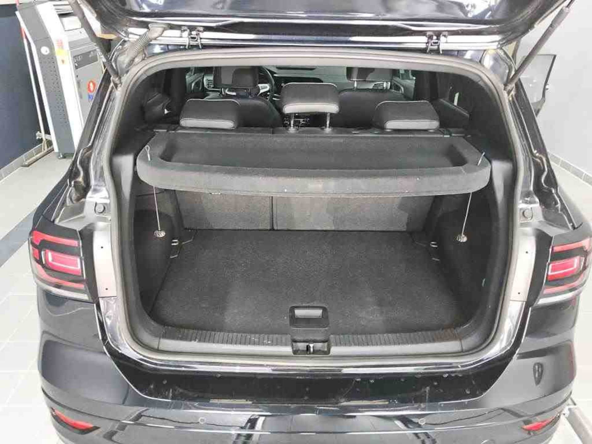 Volkswagen T-Cross Style