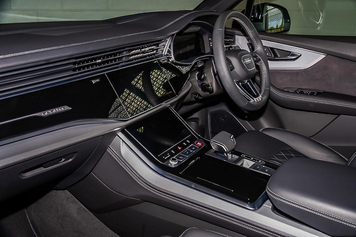 Image about Audi SQ7 TFSI quattro tiptronic