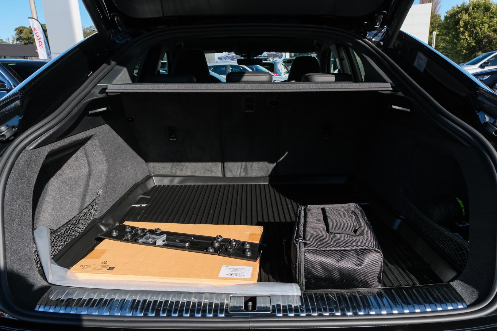 Image about Audi SQ8 Sportback e-tron SQ8 Sportback e-tron 370,00 kW