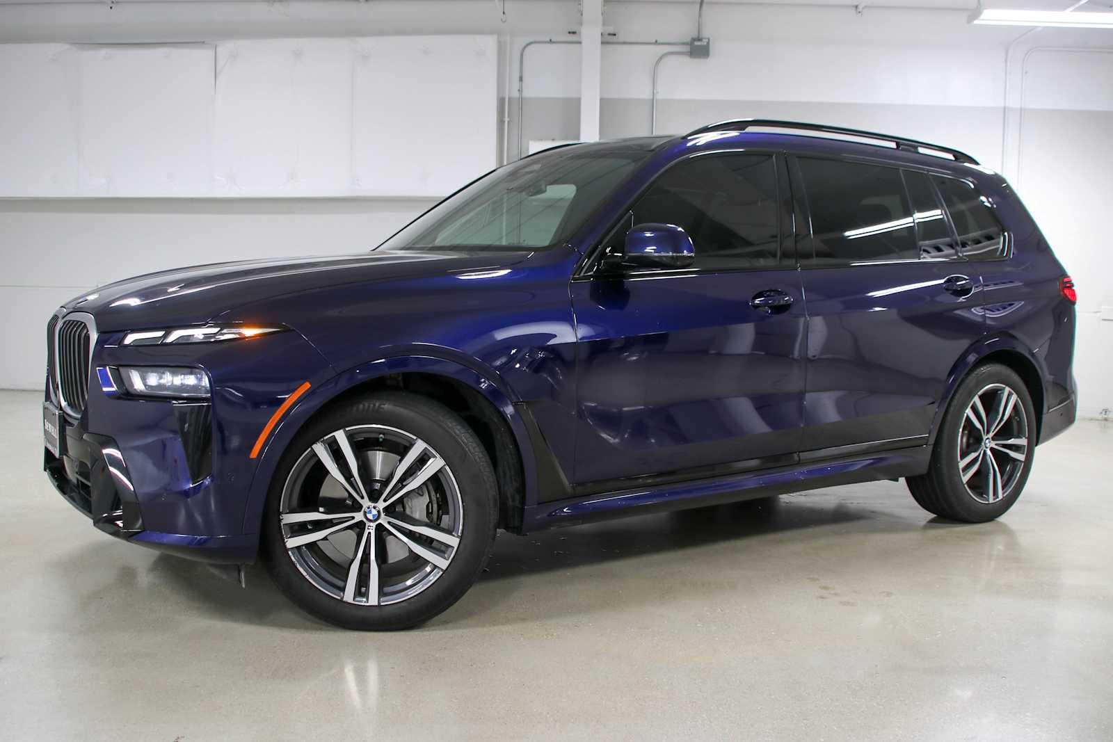 2023 BMW X7 xDrive40i's photo