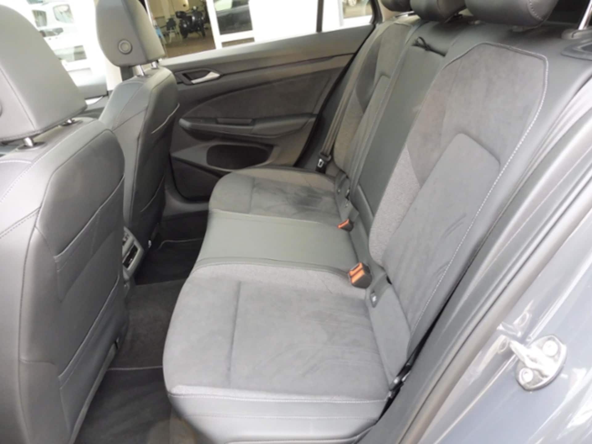 Volkswagen Golf Variant Style