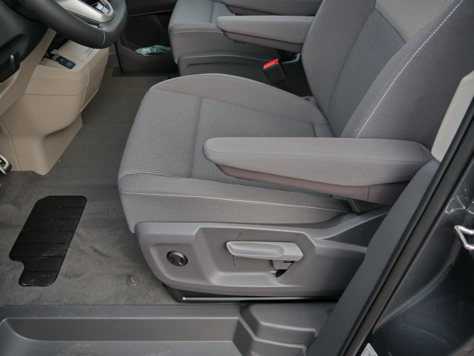 Volkswagen Multivan Langversion – Bild 24