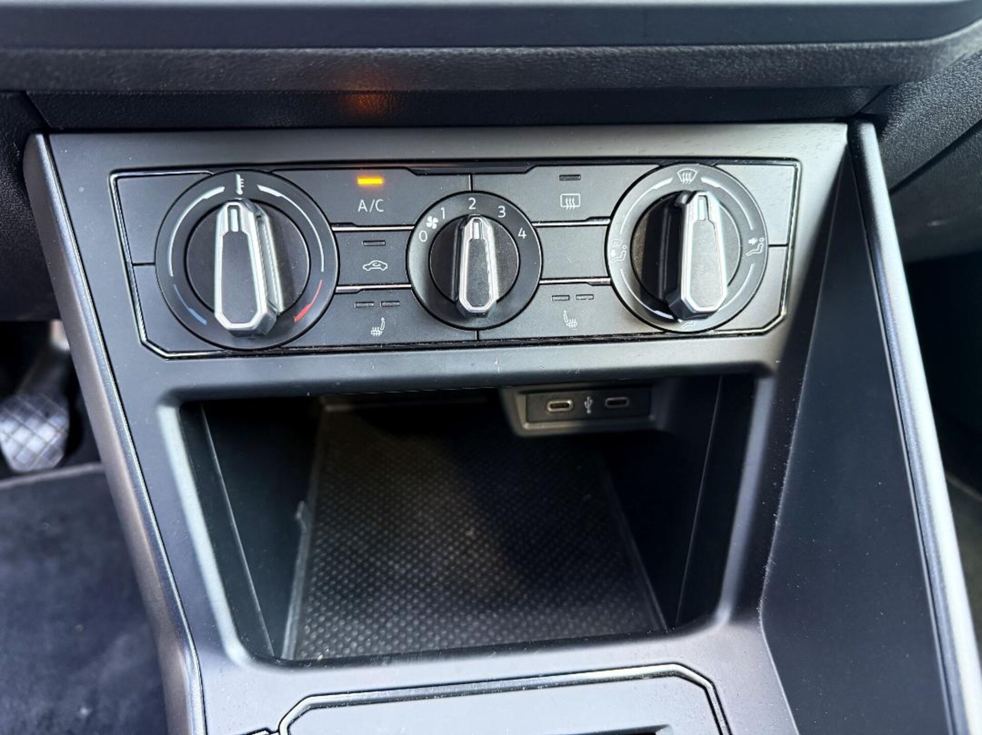 Volkswagen Polo Basis-Modell