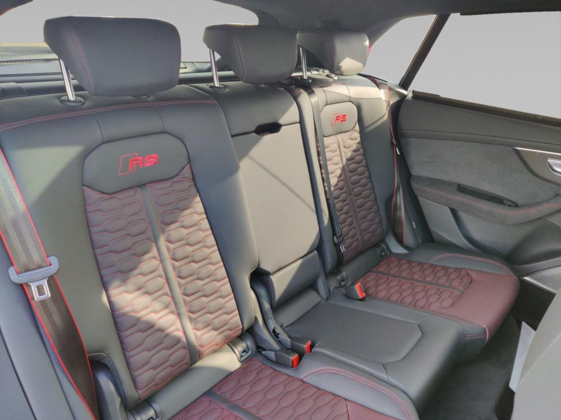 Audi RS Q8 SUV performance