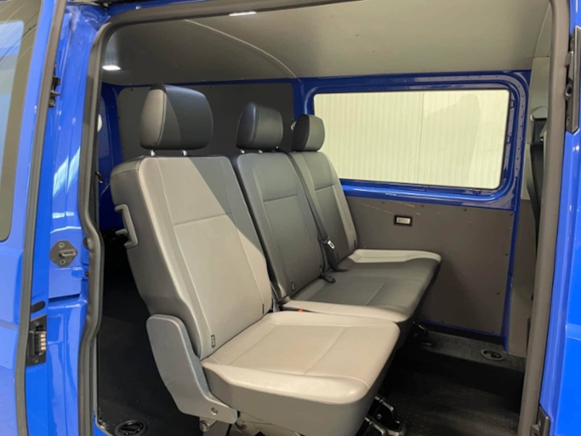 Volkswagen T6.1 Transporter Kombi langer Radstand