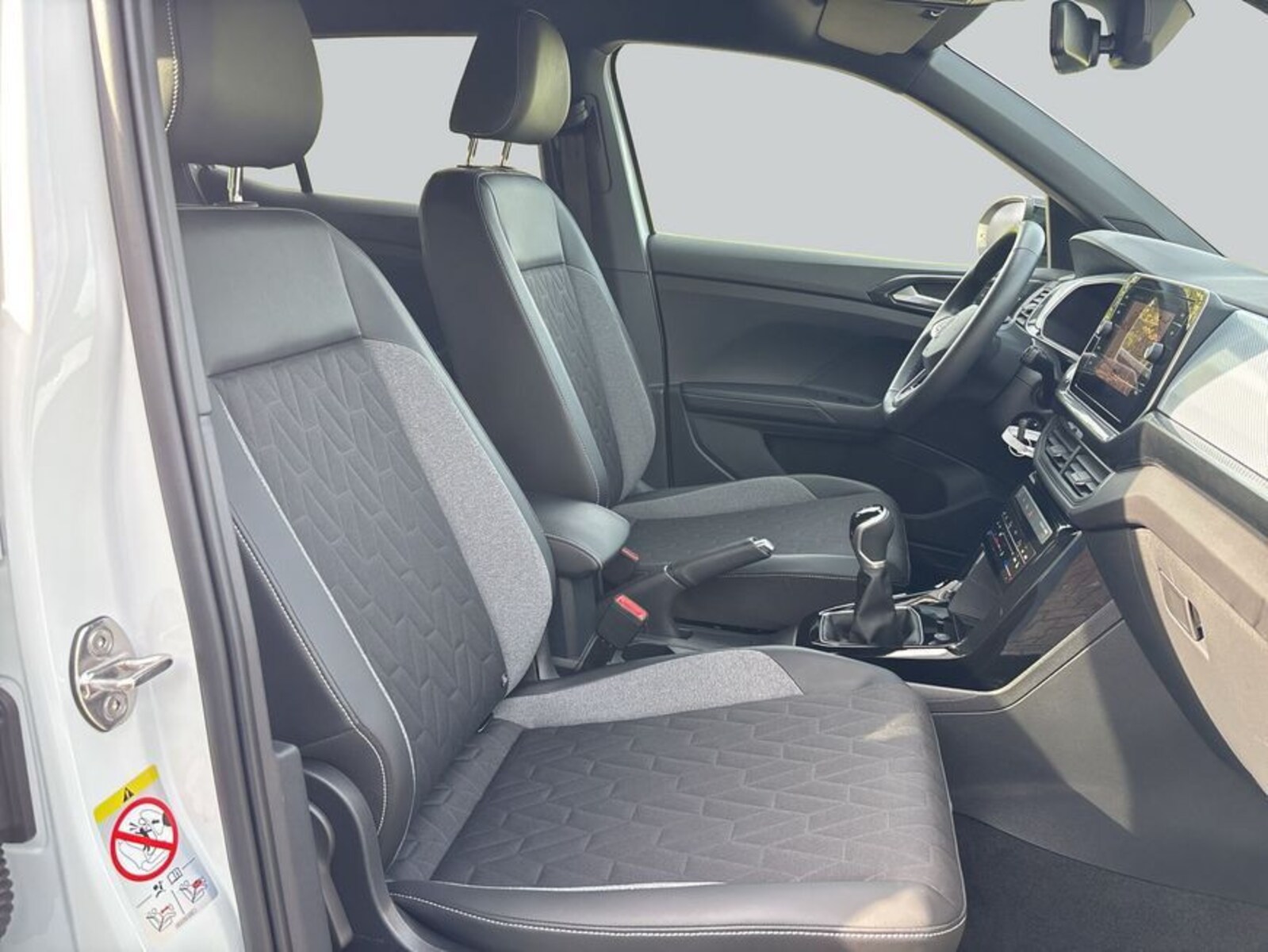 Volkswagen T-Cross – Bild 12