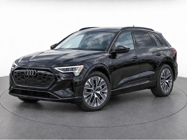 Photo of 2024 Audi Q8 e-tron