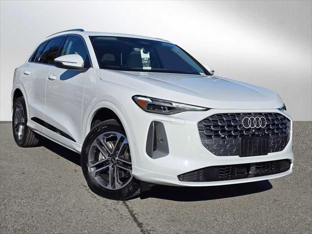 2025 Audi New Q5 Premium Plus's photo