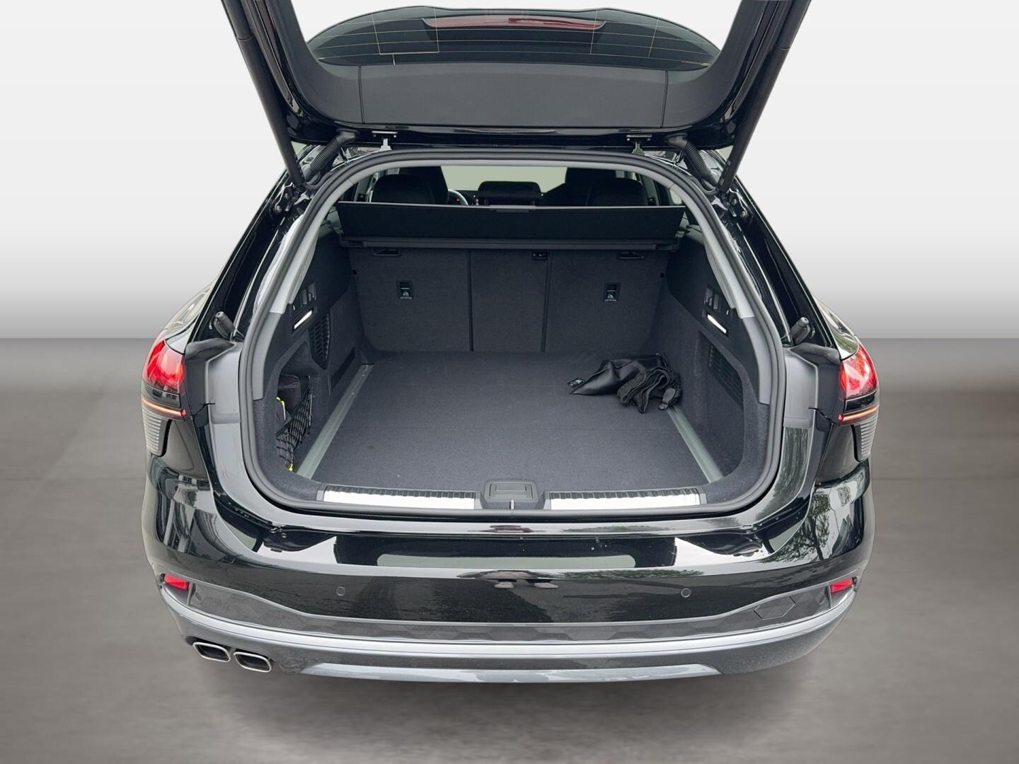 Bild über Audi A6 Avant TDI 150 kW S tronic - für weitere Informationen kontaktieren Sie den Audi Partner