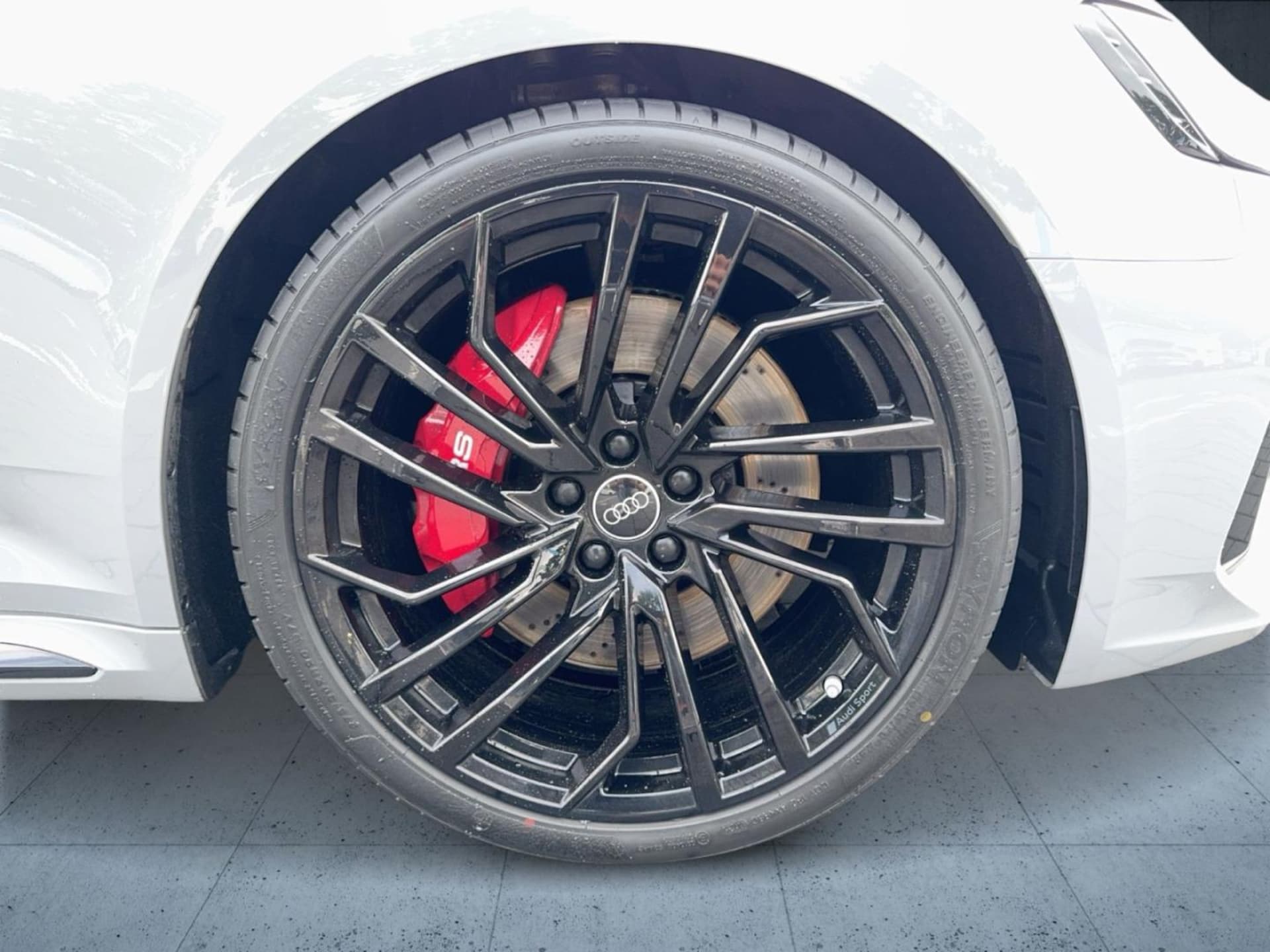 Audi RS 4 Avant