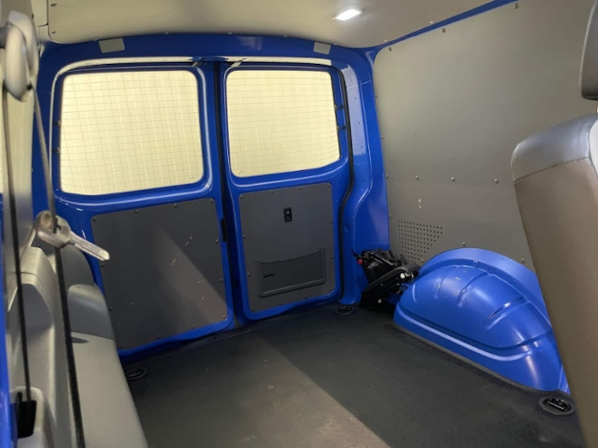 Volkswagen T6.1 Transporter Kombi langer Radstand