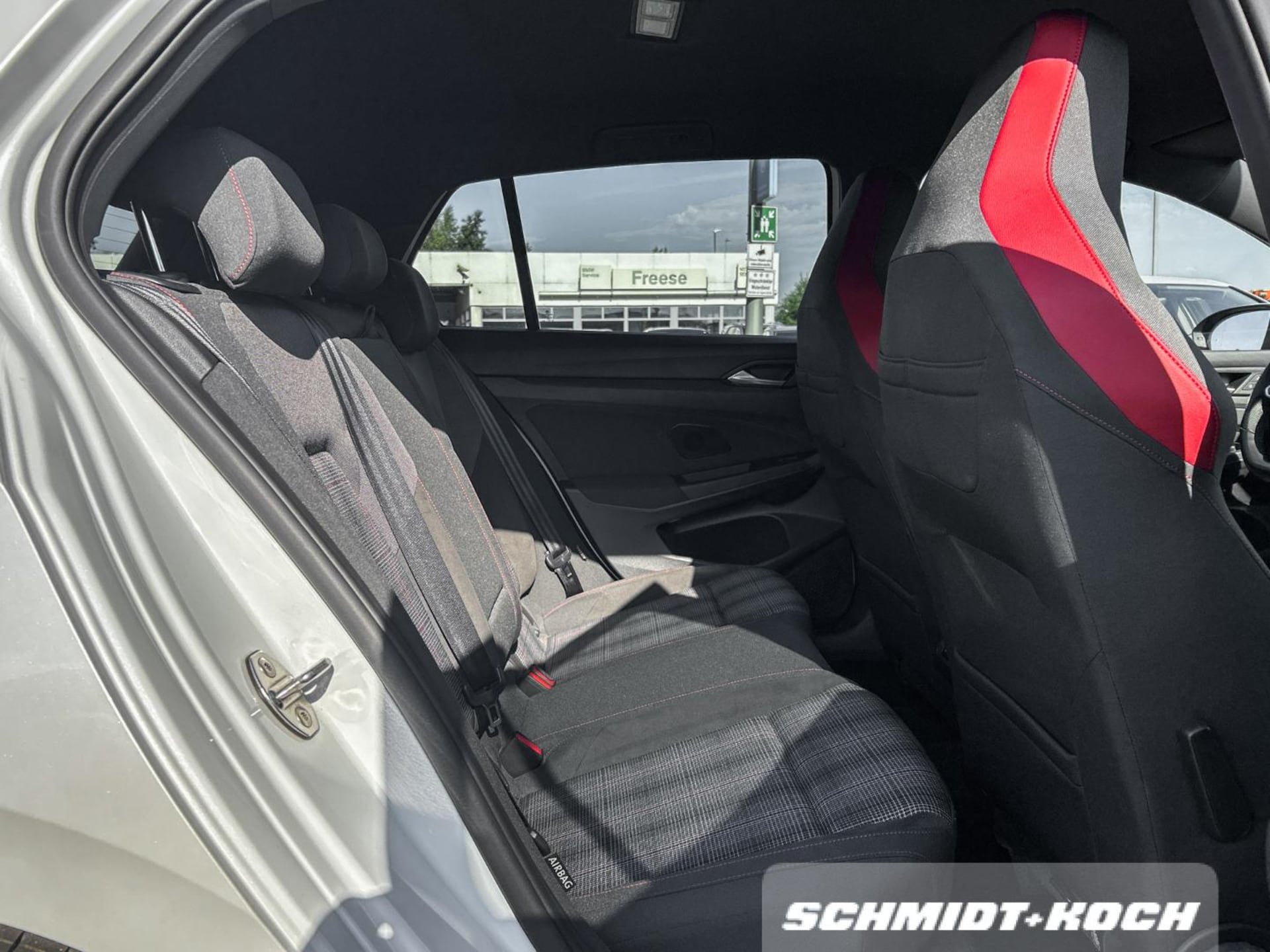 Volkswagen Golf GTI