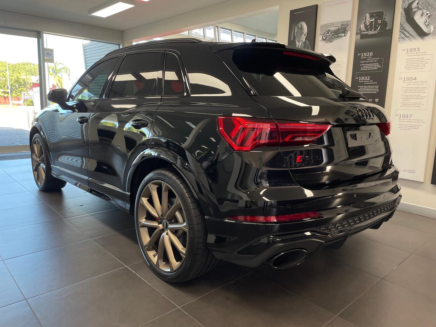Image about Audi RS Q3 TFSI quattro S tronic