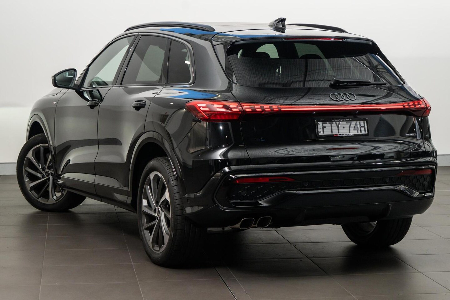 Image about Audi Q5 SUV TDI quattro 150 kW sport