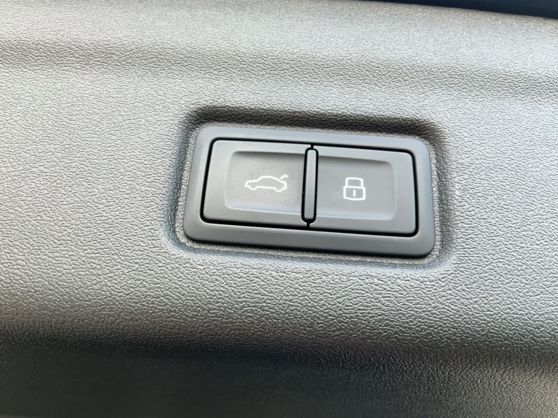 Audi Q6 SUV e-tron