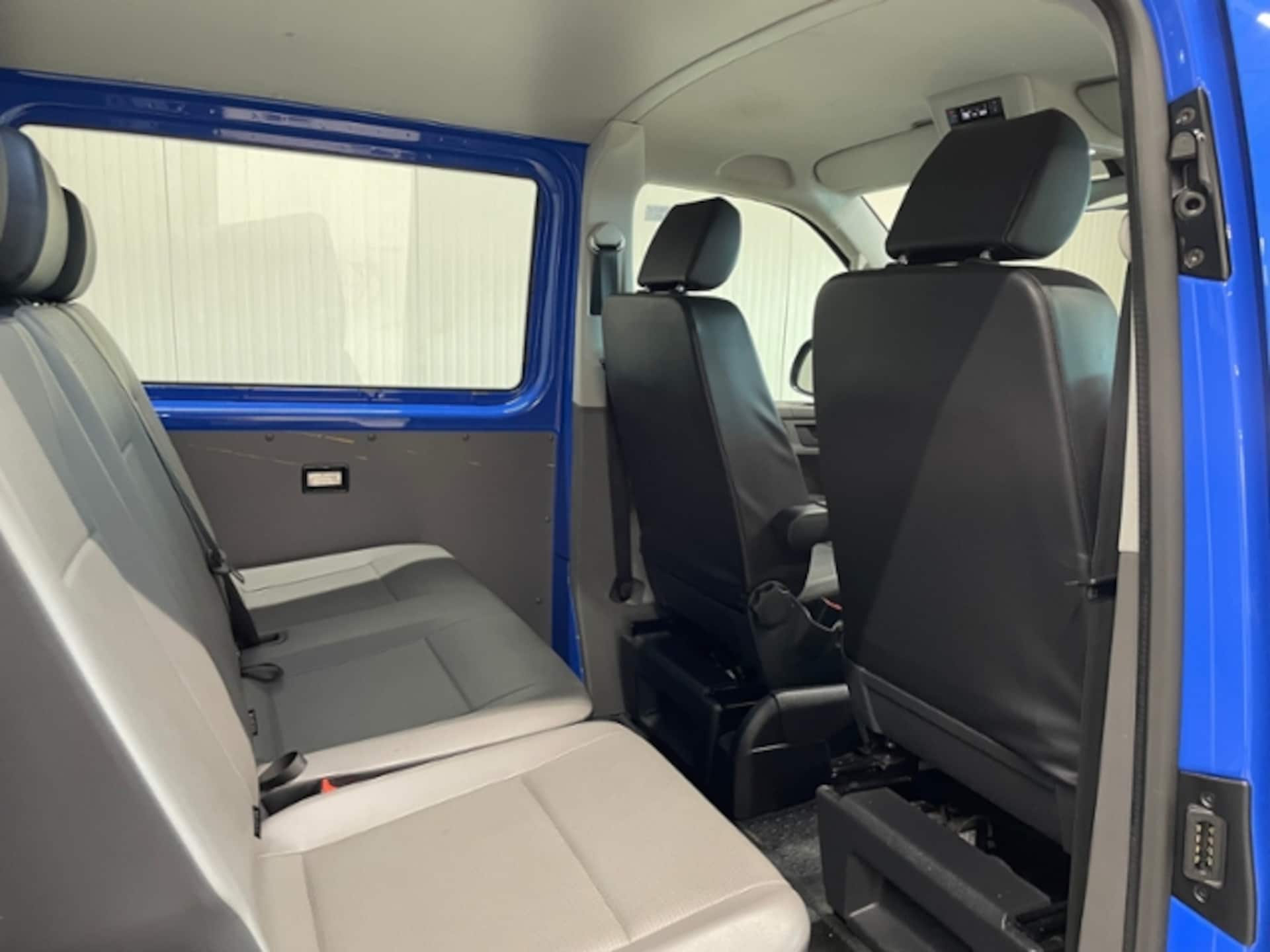 Volkswagen T6.1 Transporter Kombi langer Radstand