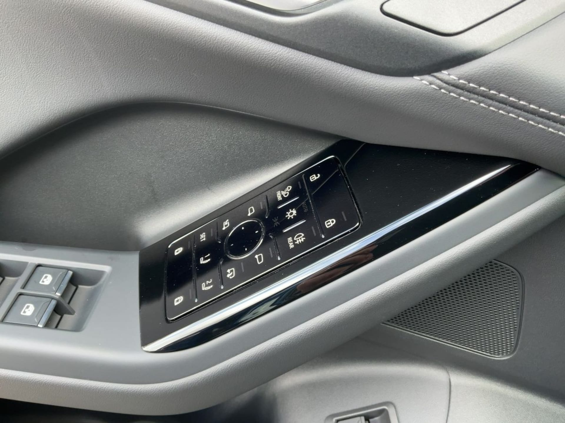 Audi Q6 SUV e-tron