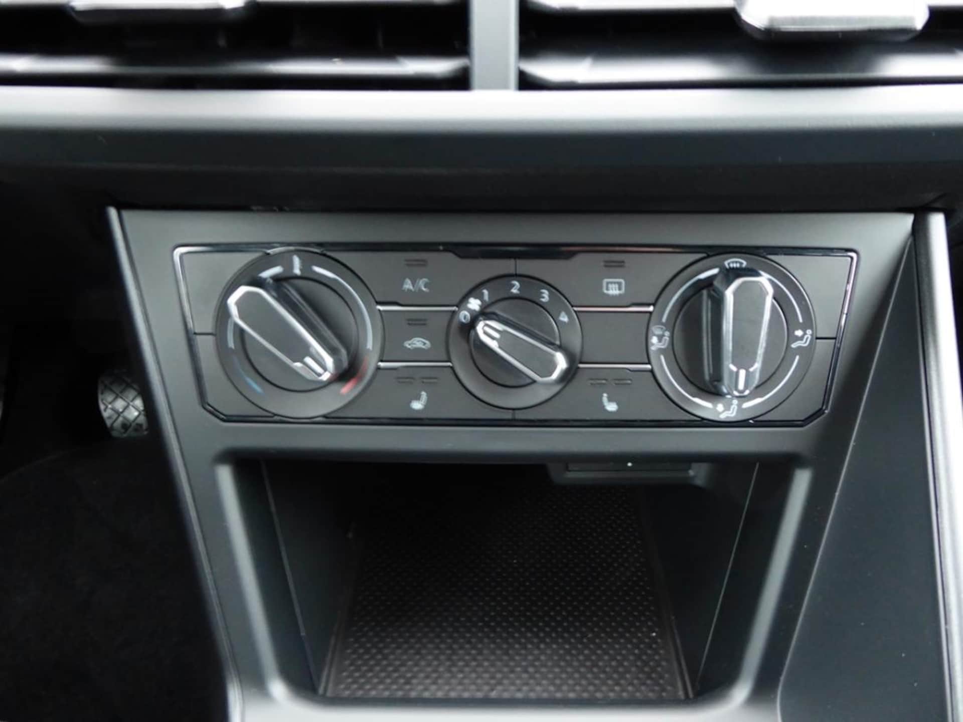Volkswagen Polo Basis-Modell