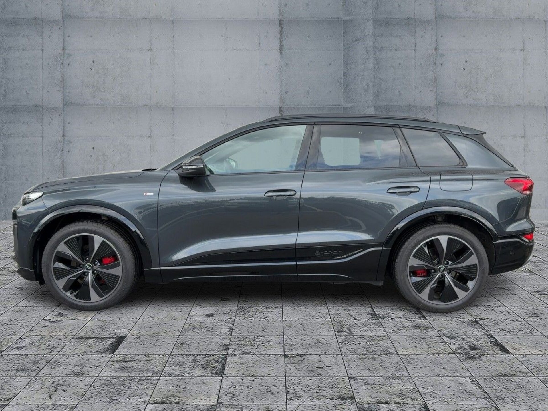 Audi Q6 SUV e-tron