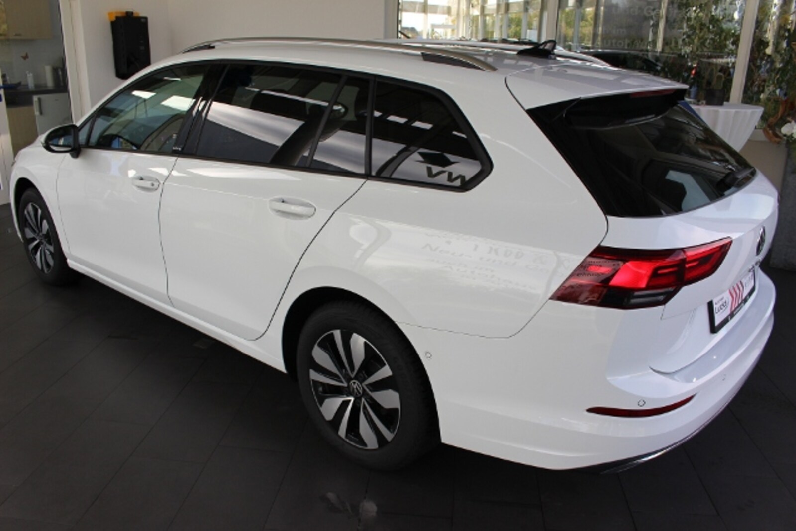 Volkswagen Golf Variant – Bild 2